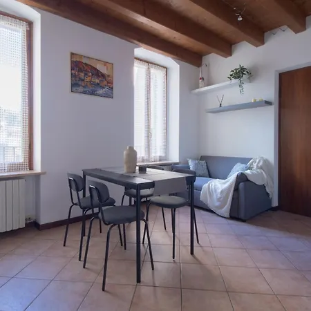 Guesthost - Cozy Flat